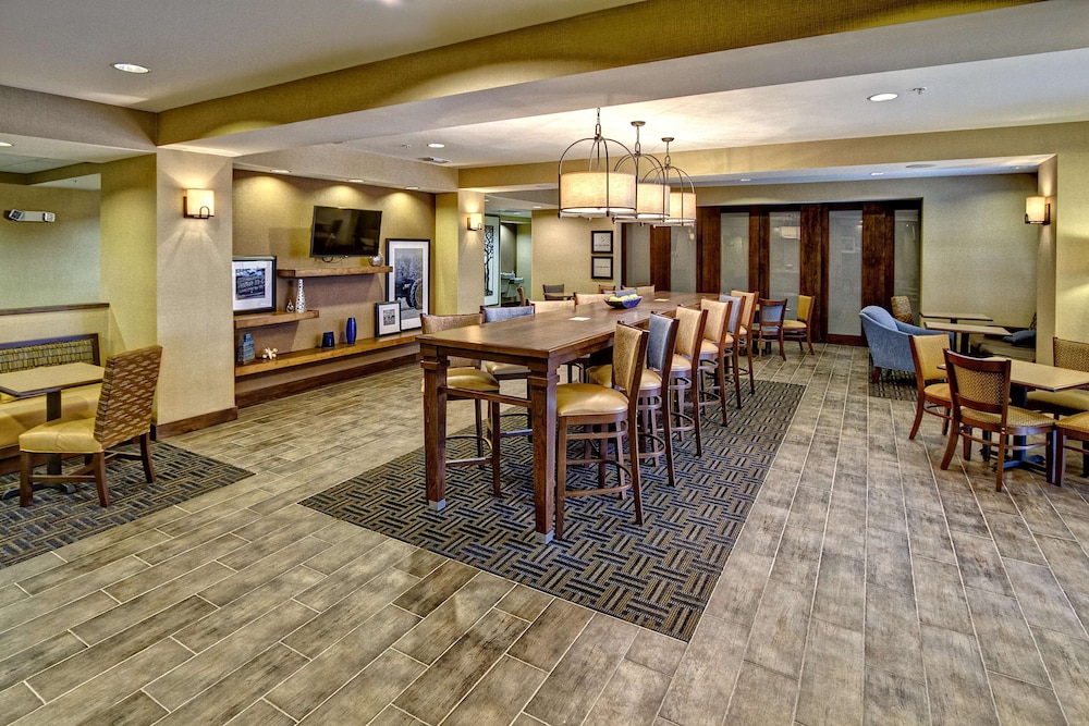 Hampton Inn Clarksdale Ms 25/34