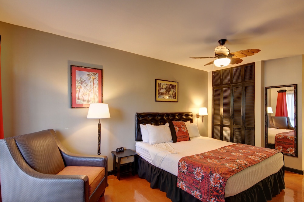 Caliente Tropics Hotel 13/34