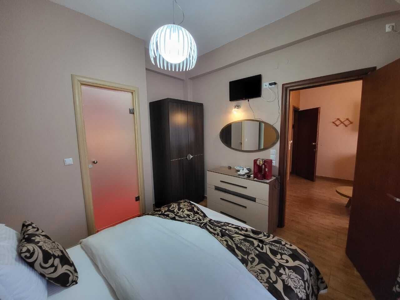 غرفة عائلية بسرير كوين مع أريكة، Paraskevi's Luxury Studios 4/5