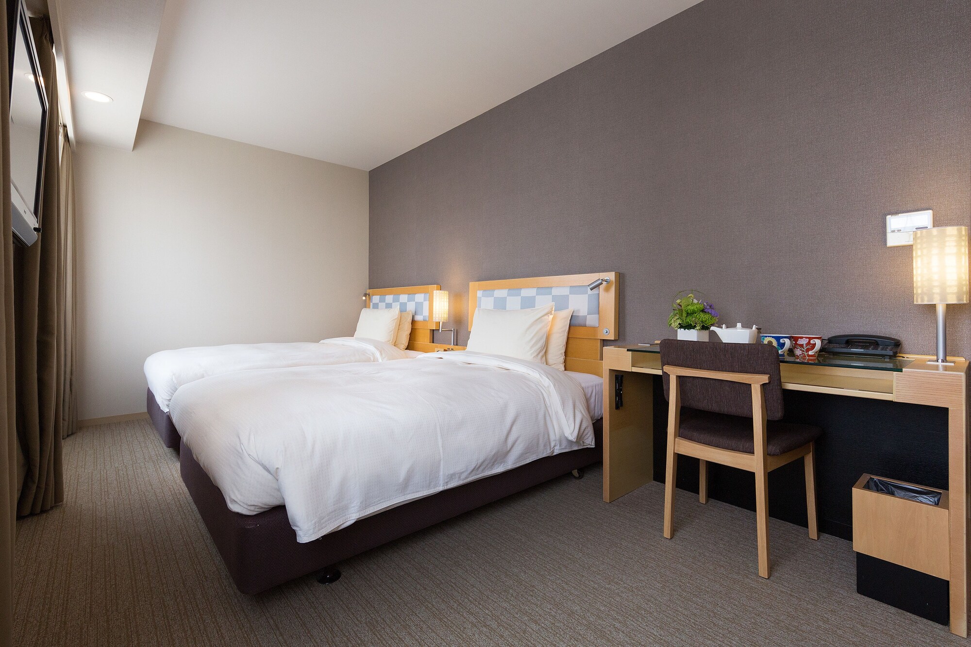 غرفة قياسية بسريرين منفصلين بغرفتي نوم، Hotel Resol Trinity Kanazawa 3/4