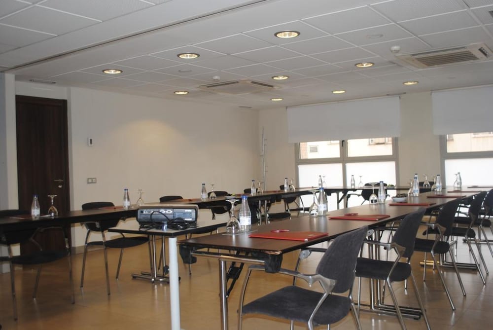 Suites Viena Plaza de Espana 51/61