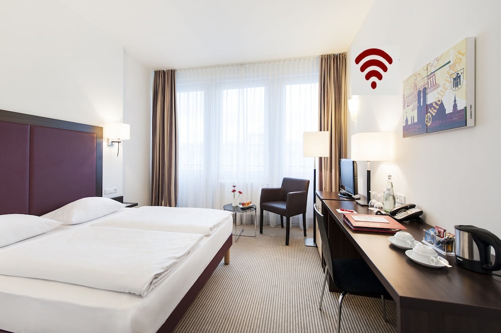 Azimut Hotel Munich 9/50
