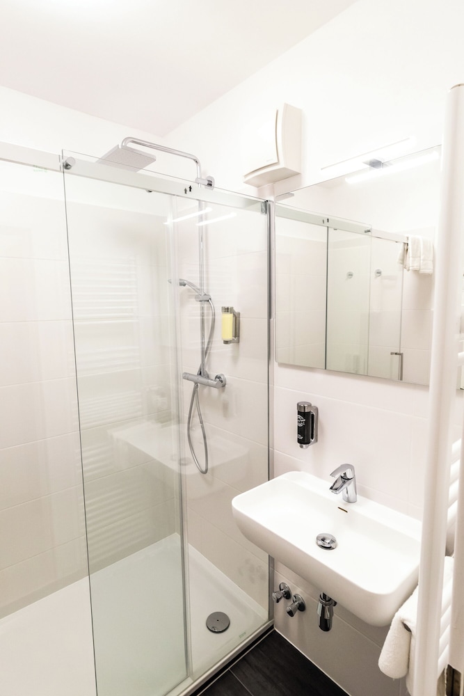 Vitalhotel Ascona 51/53