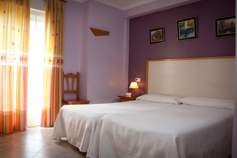 Hotel Miraya 17/50
