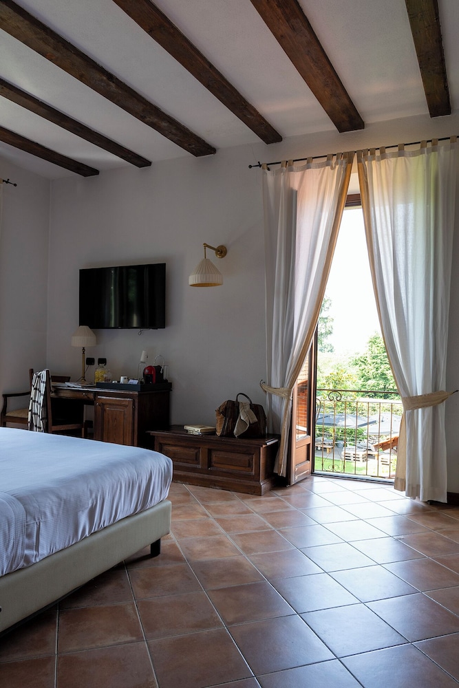 Hotel Tenimento Al Castello 7/50