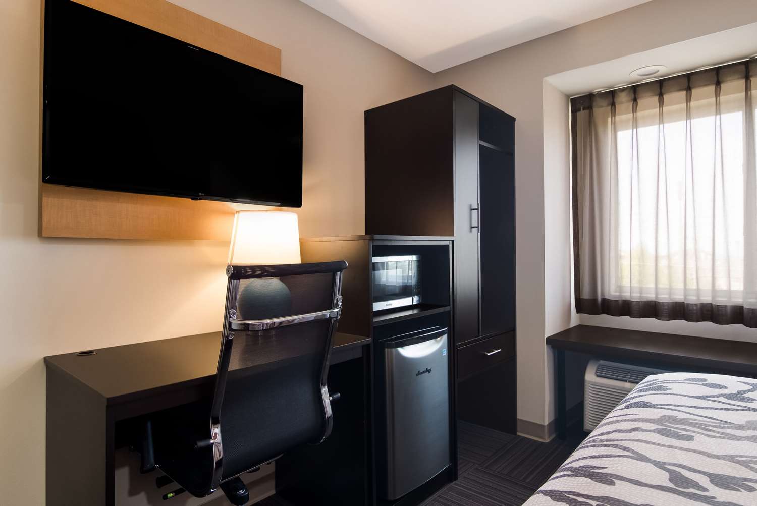 Sleep Inn Erie near Sports Center 36/44