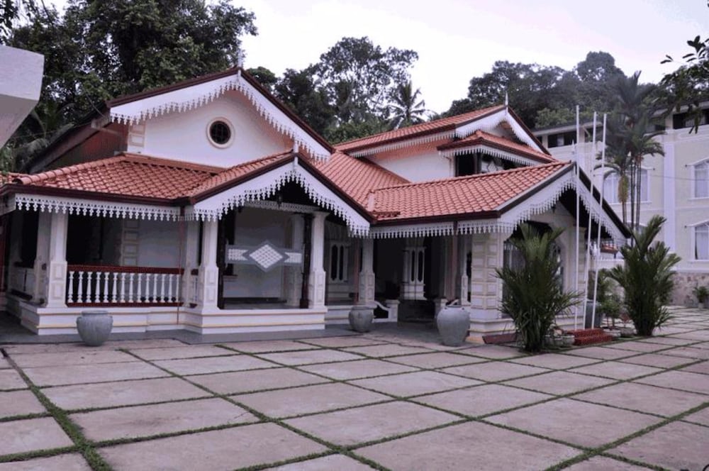 Centauria Hill Resort in RATNAPURA