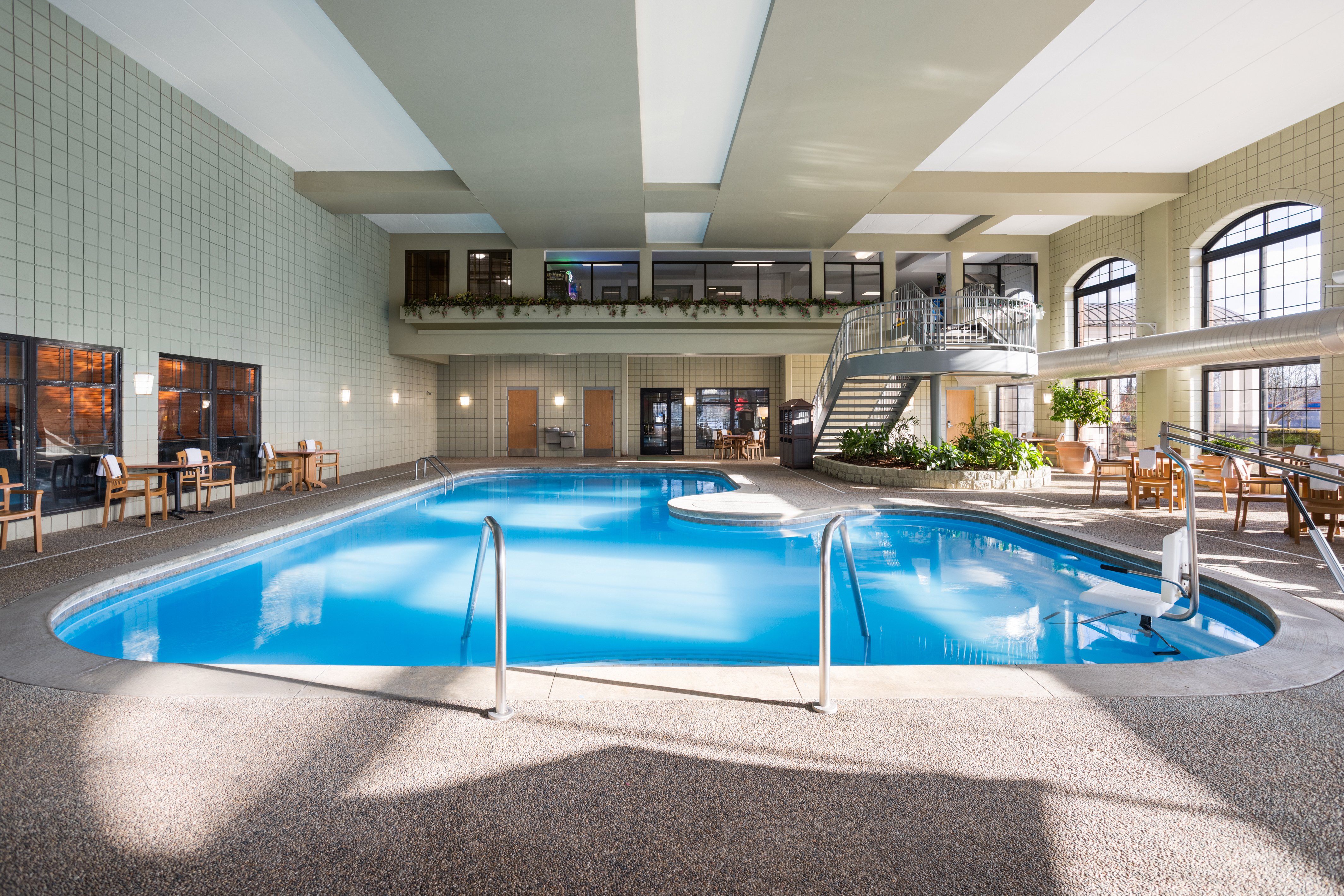 Holiday Inn Midland 37/75