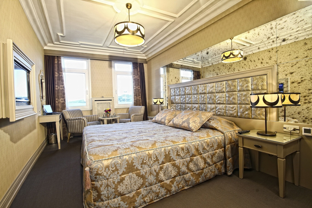 DELUXE, SEA VIEW