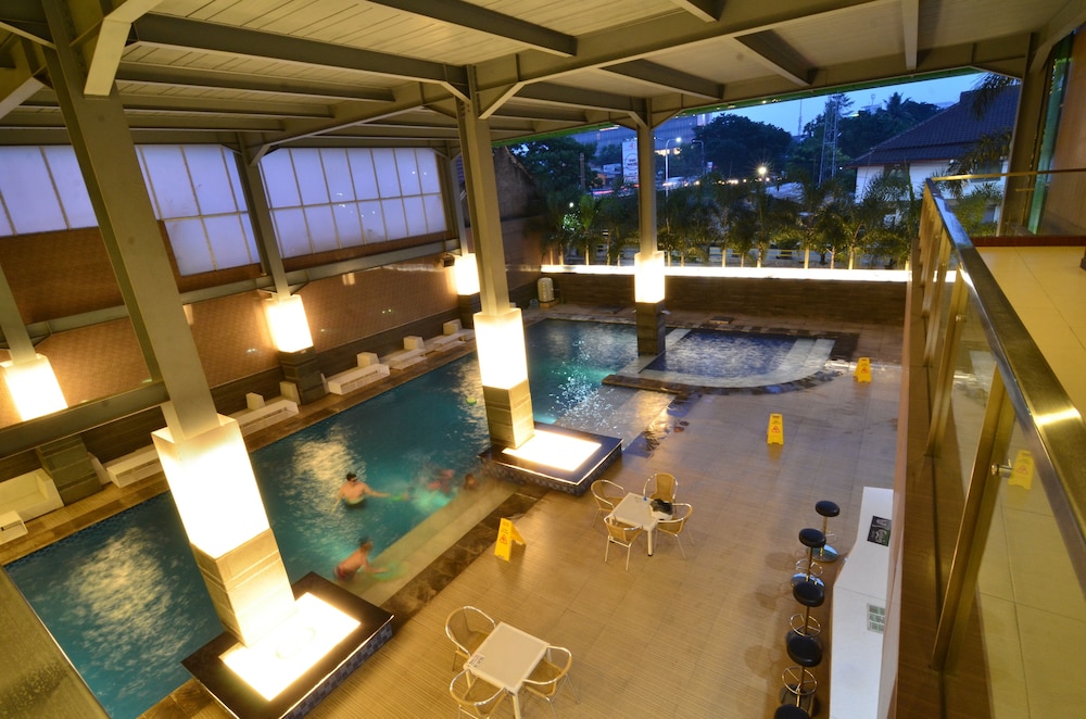 El Cavana Hotel 40/57