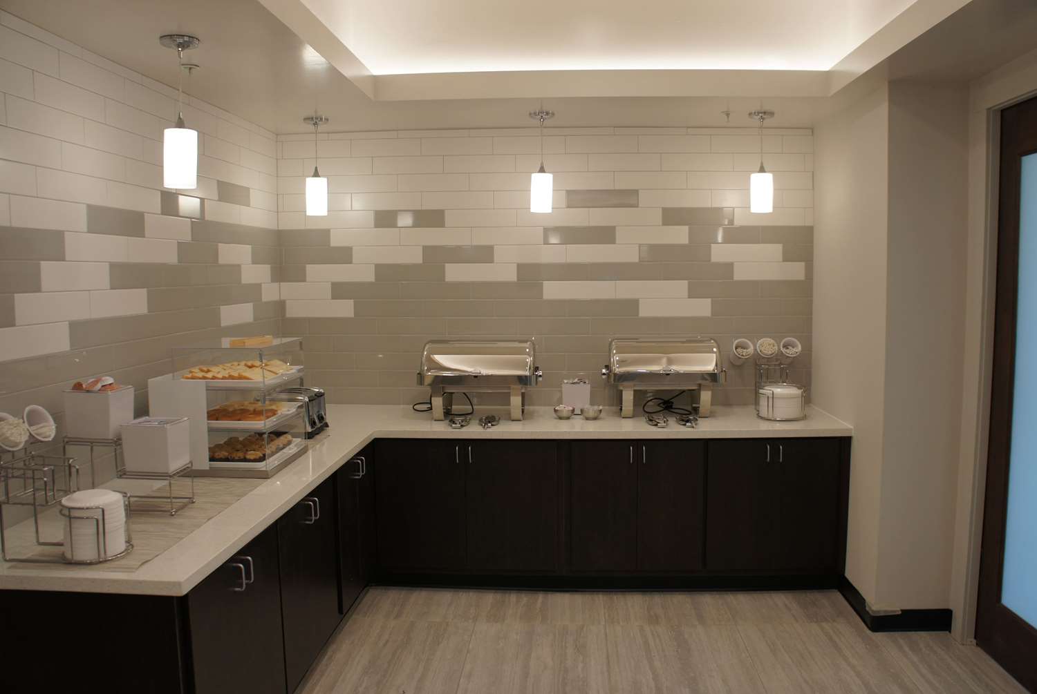 La Quinta Inn Suites By Wyndham Mobile 15/70