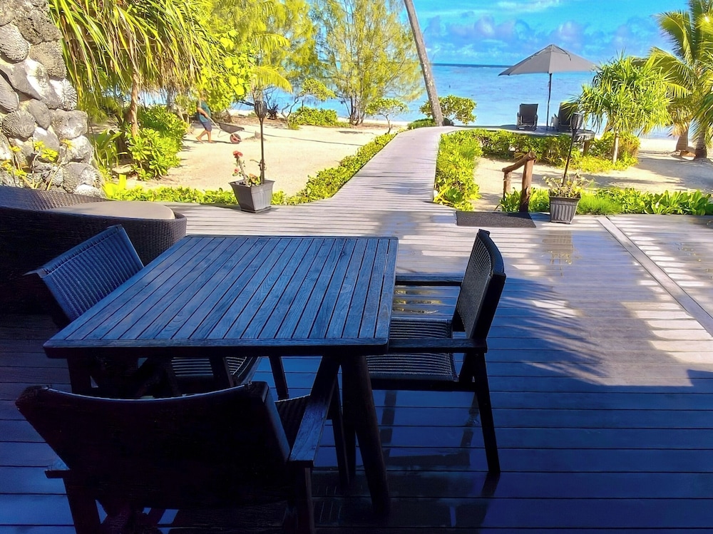 AITUTAKI ESCAPE 32/44