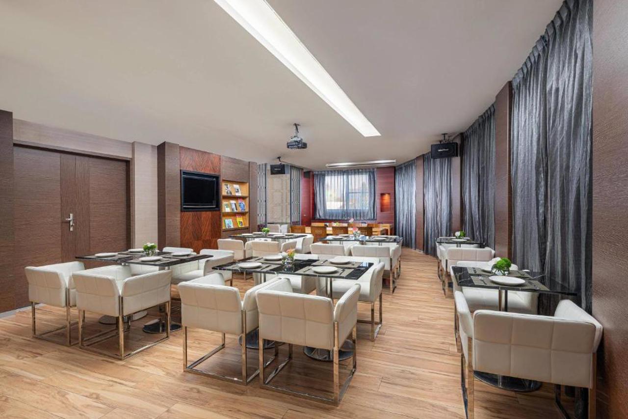Days Inn by Wyndham Chiayi 31/42