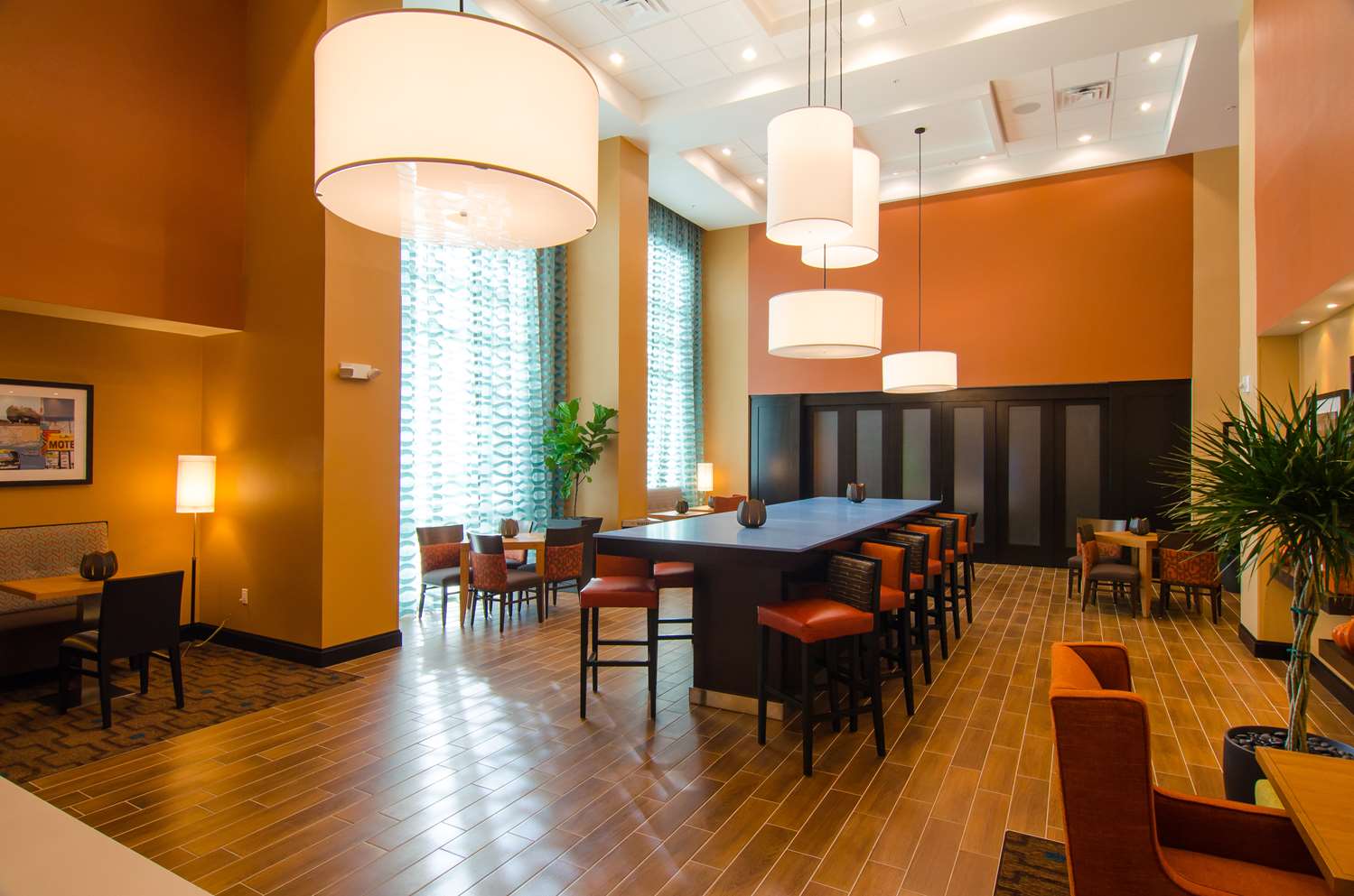 Hampton Inn And Suites Huntsville 24/40