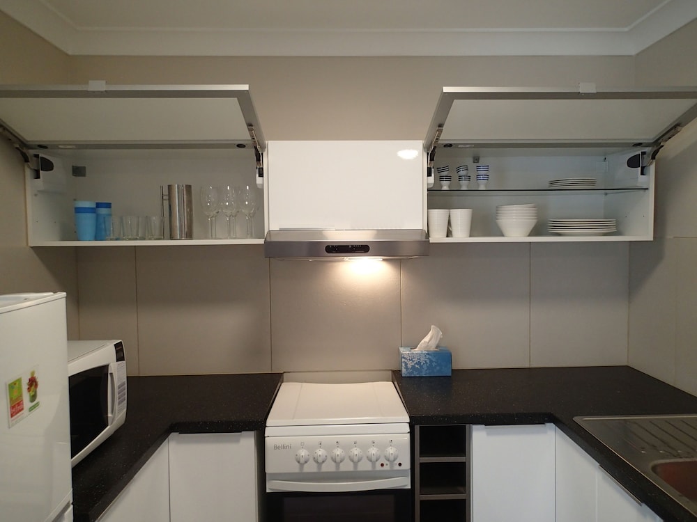DUNGOWAN HOLIDAY ACCOMODATION 4/75