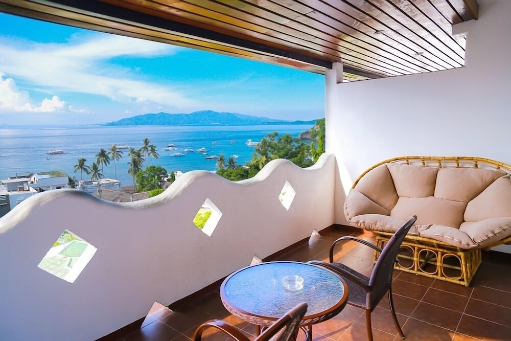 Steps Garden Resort 44/71