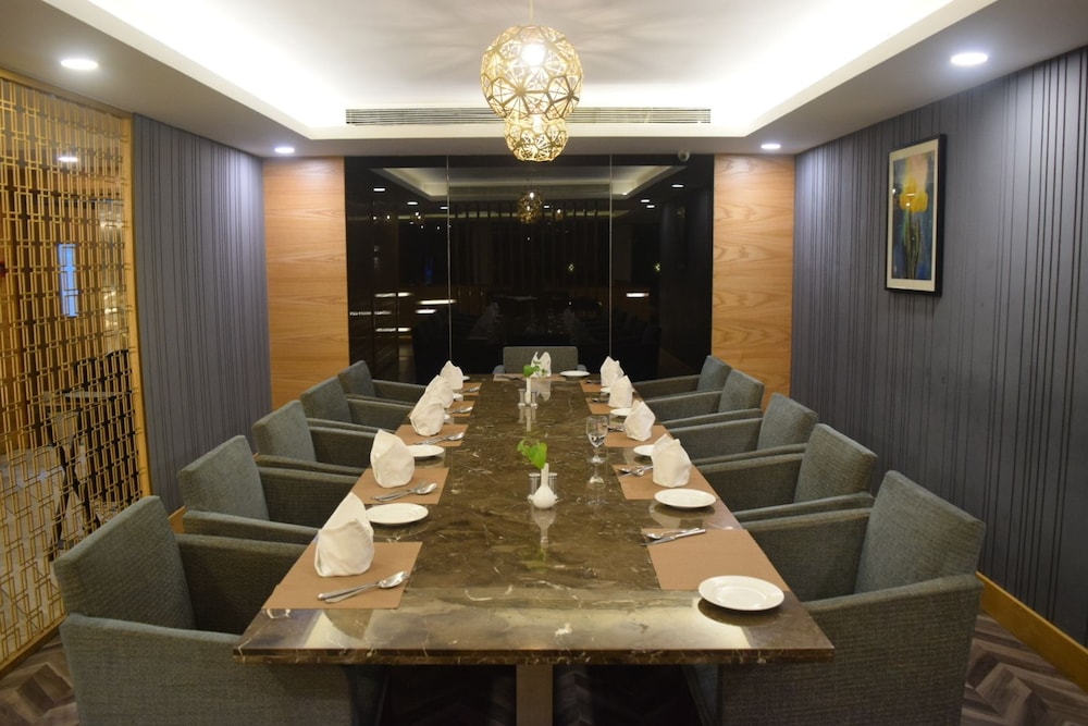 Country Inn & Suites by Radisson Jammu 35/45