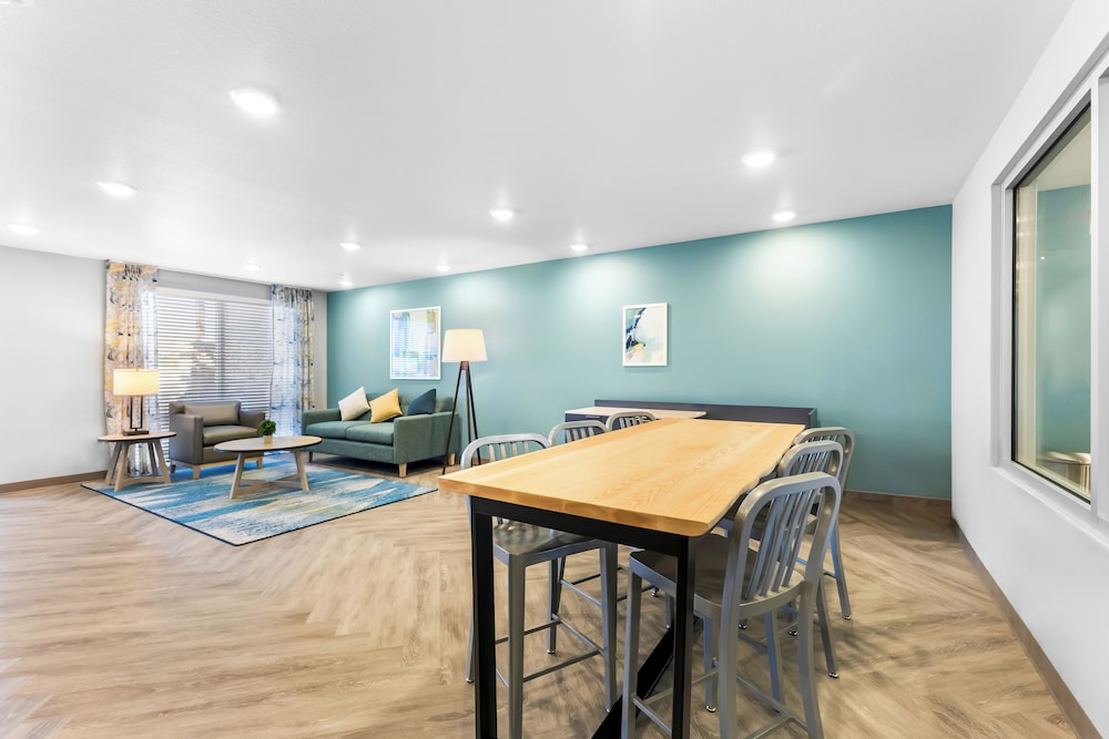 WoodSpring Suites Bluffdale Salt Lake City 24/36