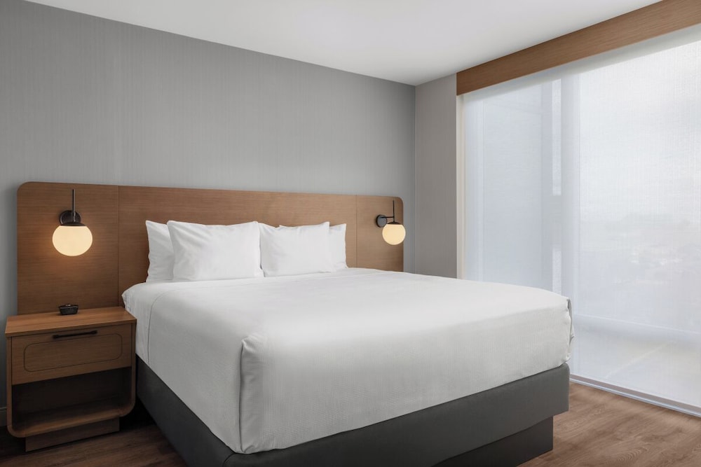 Hyatt House Mississauga Airport Corporate Centre 9/44