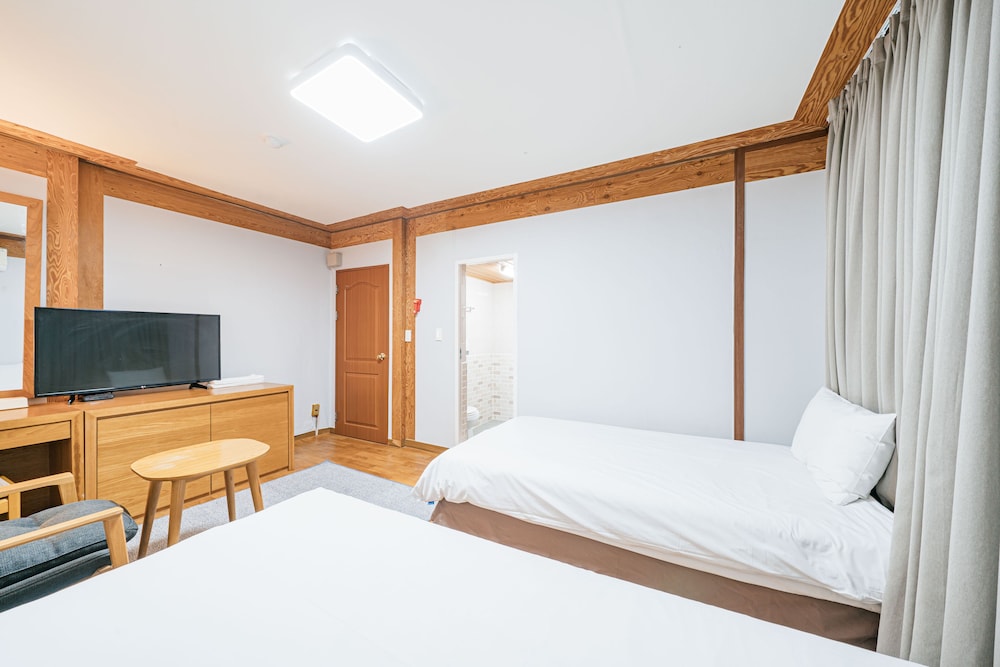 Miju Hotel 20/50