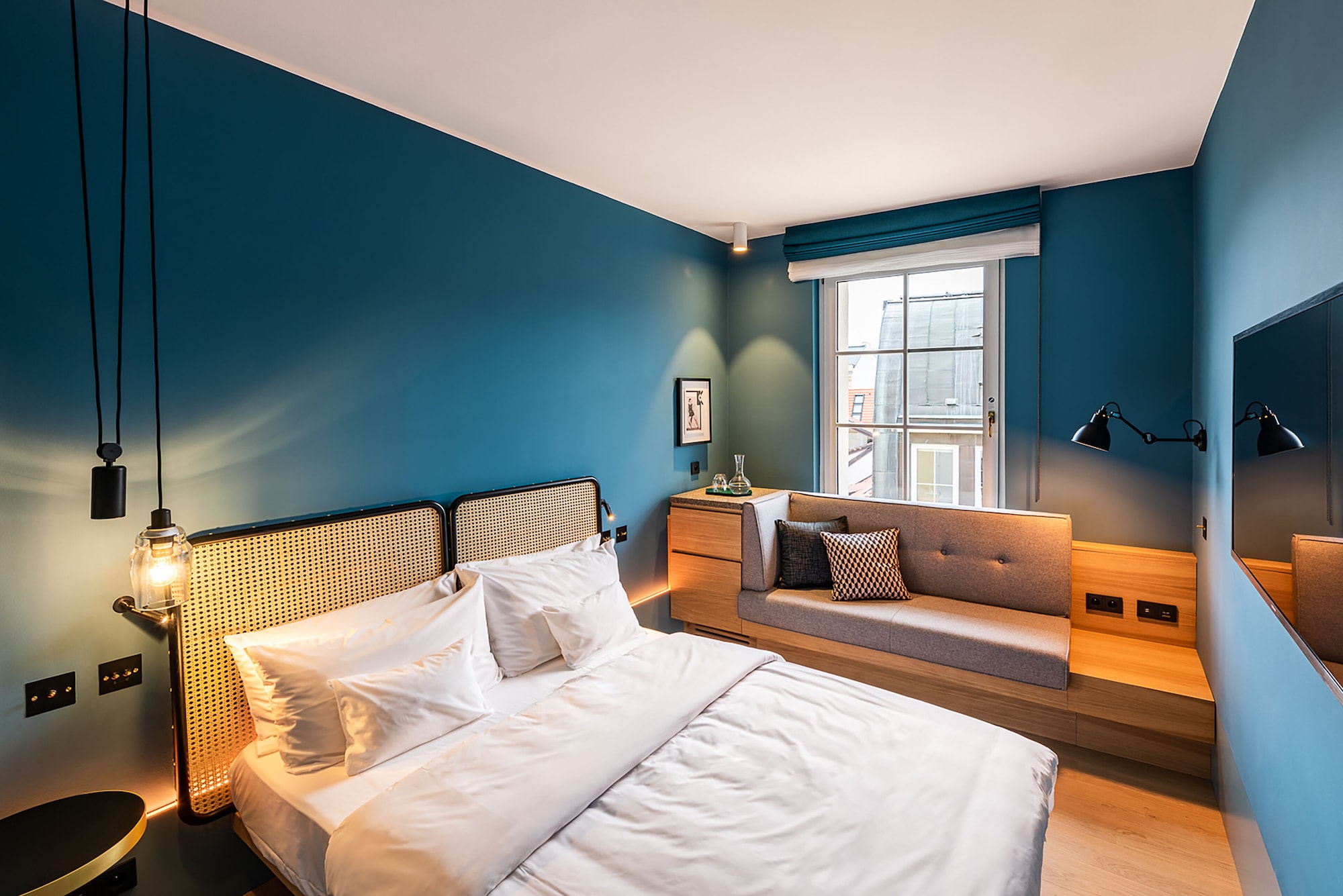 SUPERIOR, DOUBLE BED