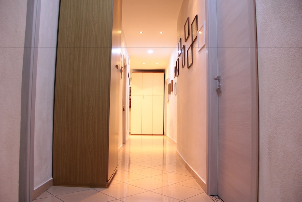 Hotel Siro 10/25