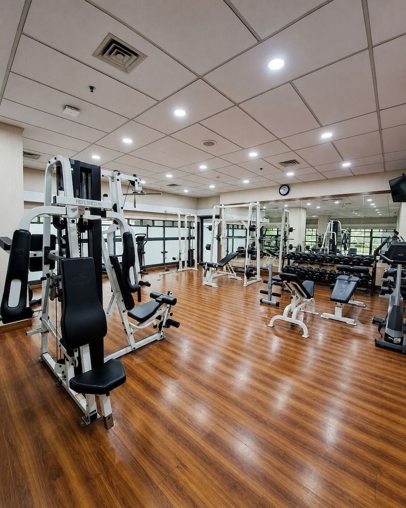 Grand Tropic Suites Jakarta 30/64