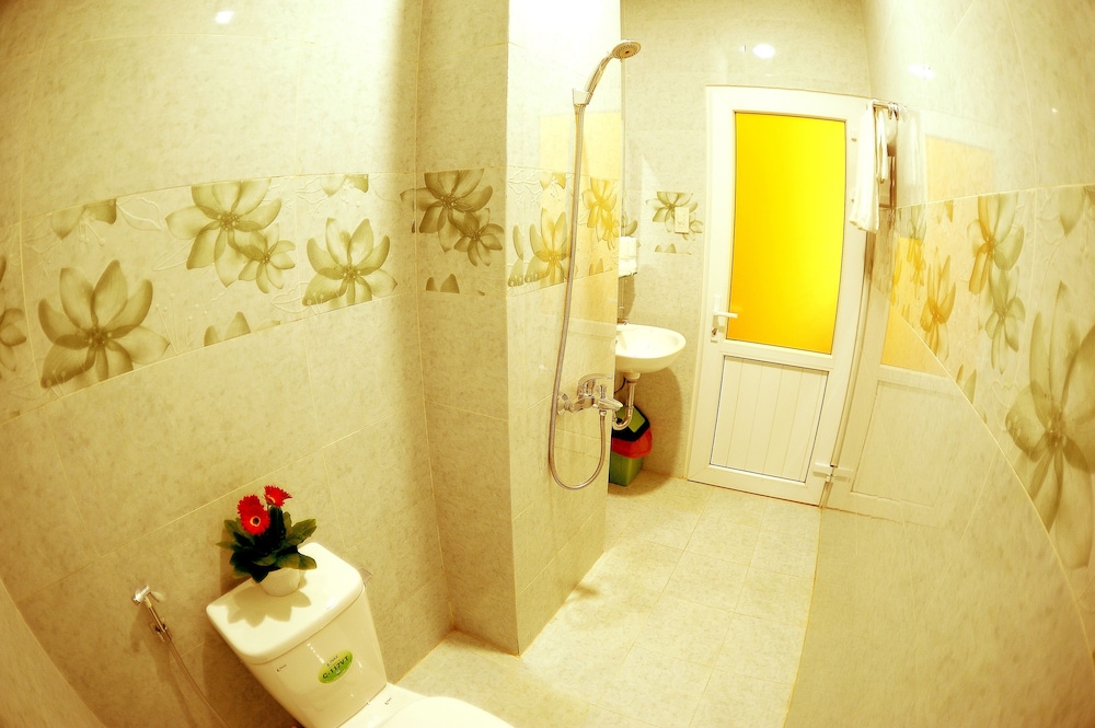 Dalat Flower Hotel 72/72