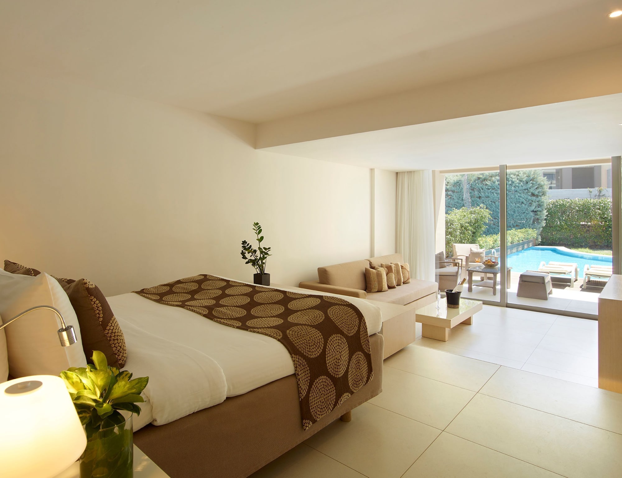 GRAND, SUITE, PRIVATE POOL