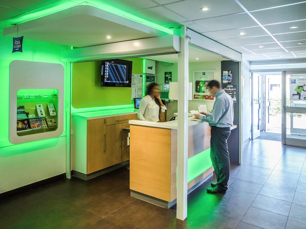 IBIS BUDGET AEROPORT LE BOURGET GARONOR 9/41