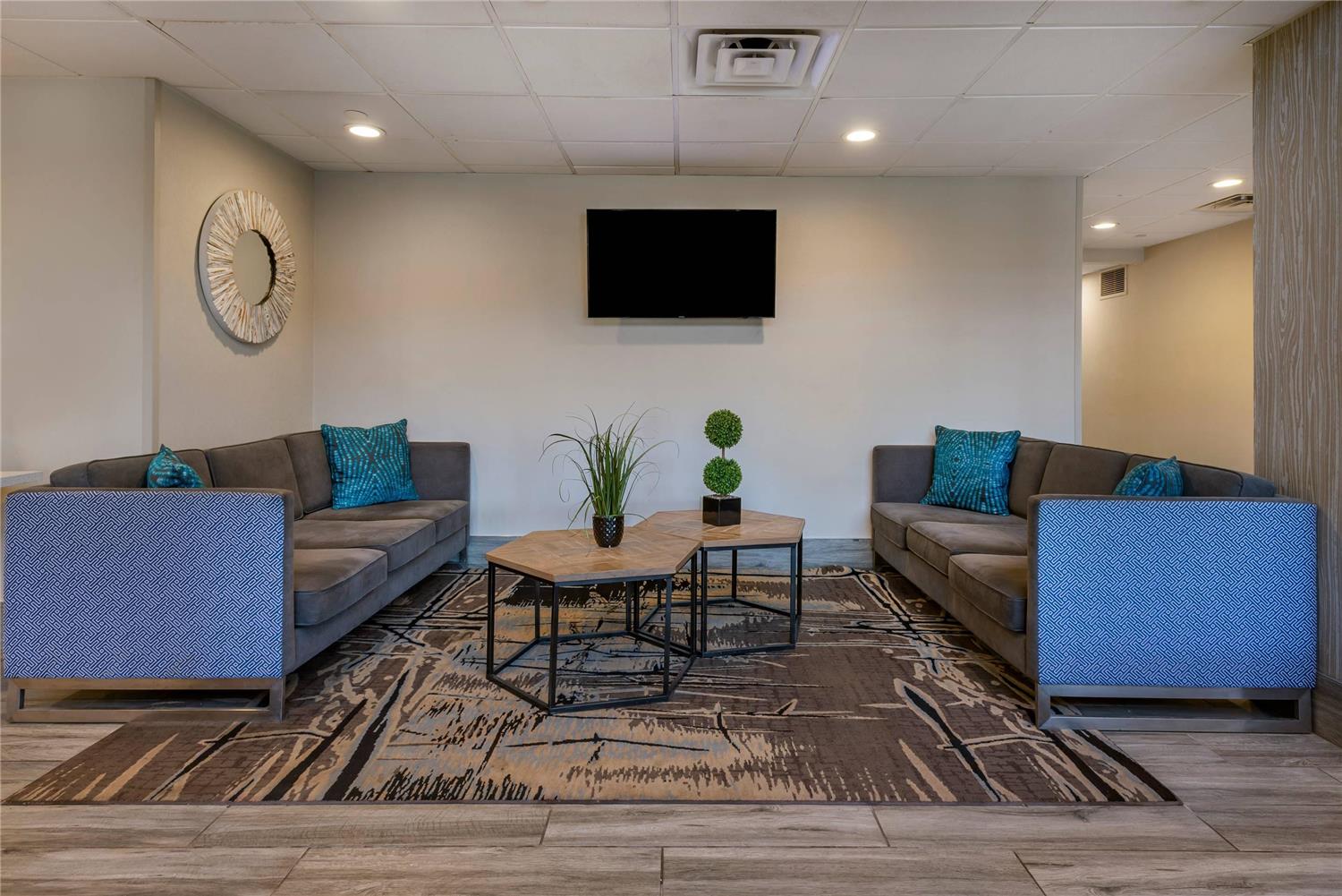 MainStay Suites Horsham - Philadelphia 8/17