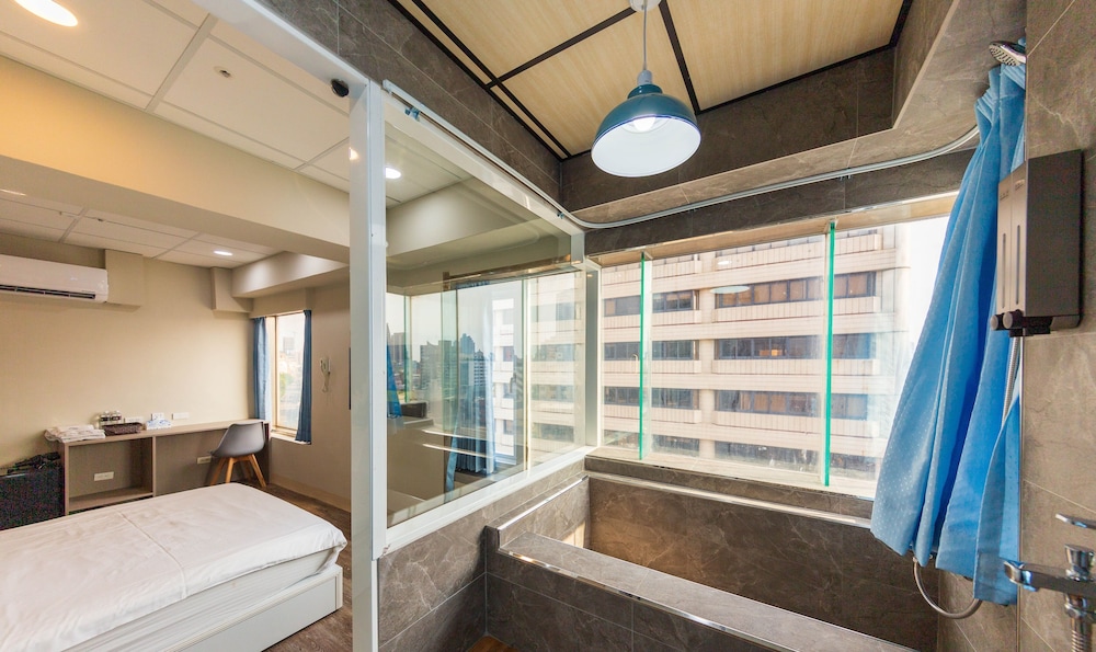 Liuhe Su Hotels 44/44