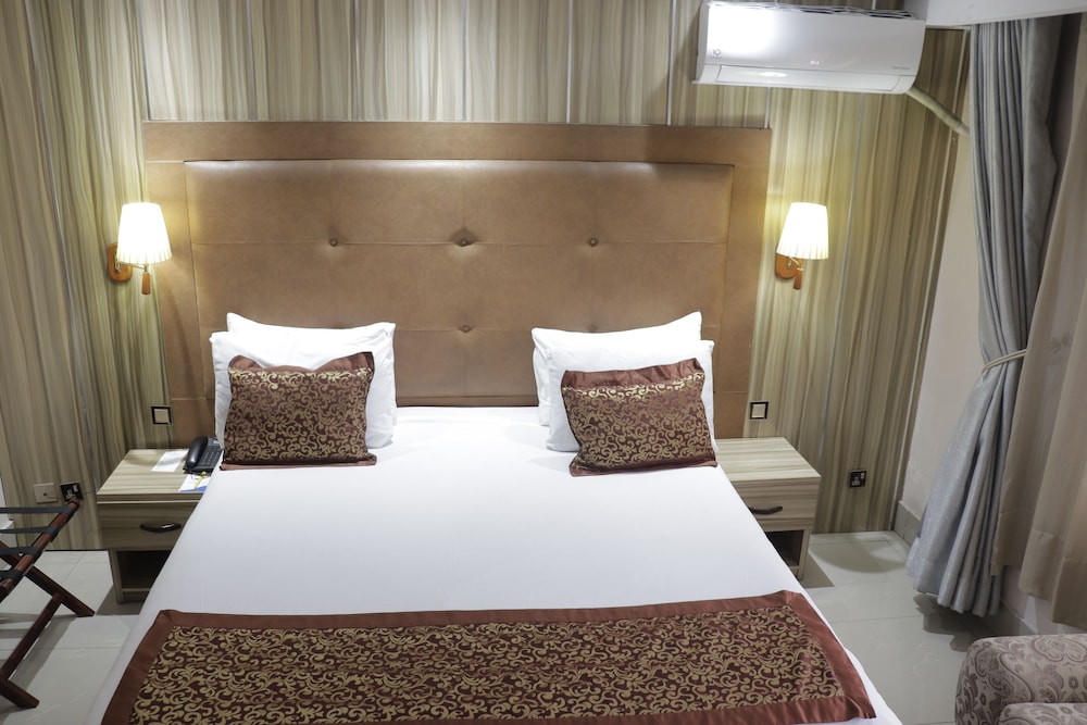 GOLDEN TULIP PORT HARCOURT 36/81