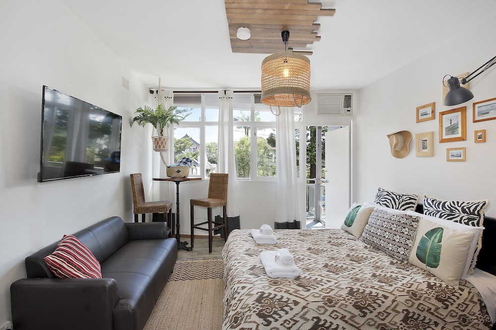 Manly Designer Studios 30/50