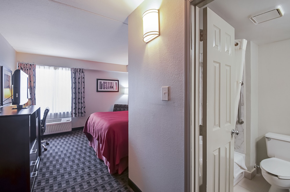 Quality Inn near Potomac Mills 15/39