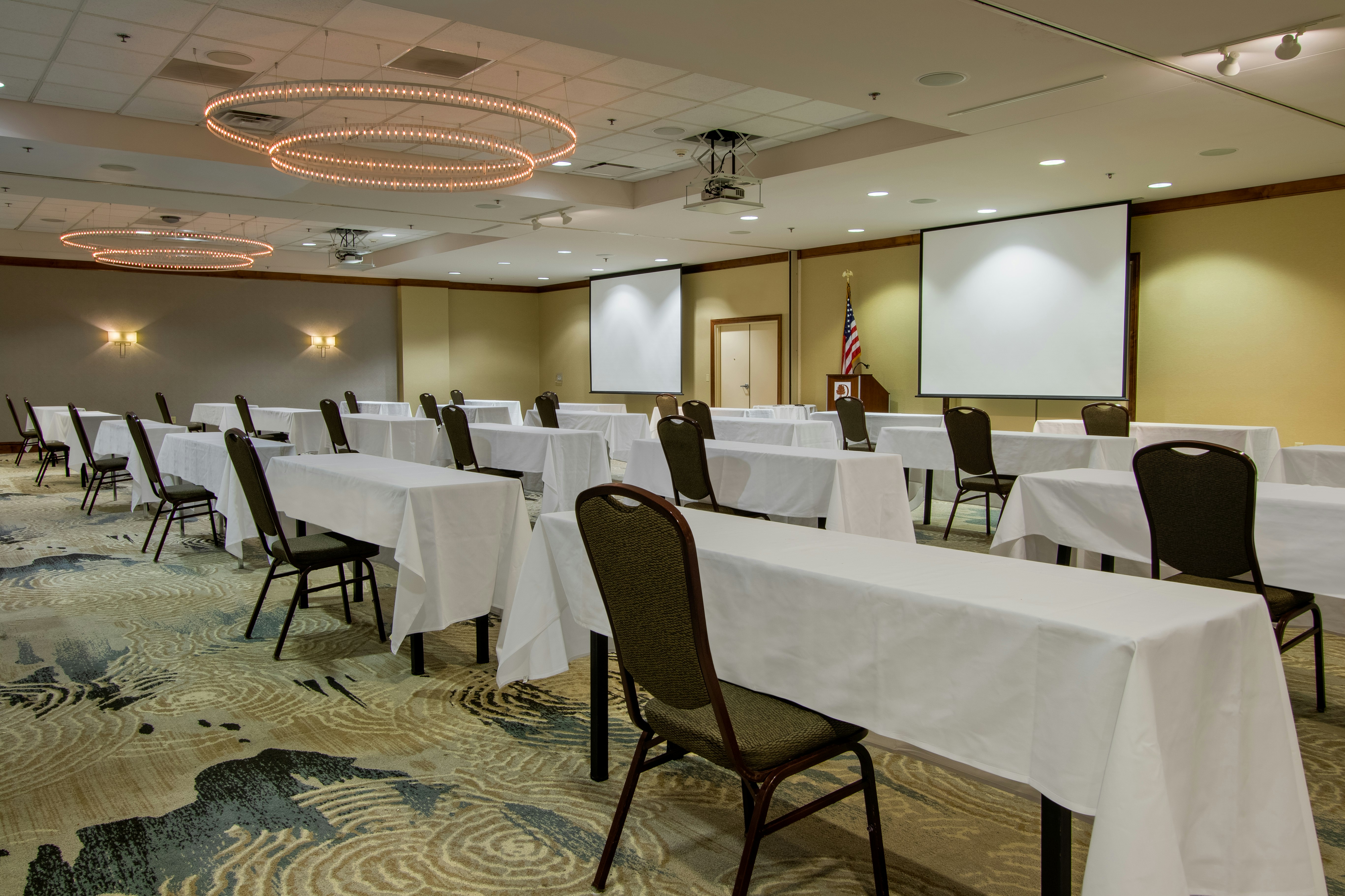 DoubleTree by Hilton Hotel Newark Ohio 59/65