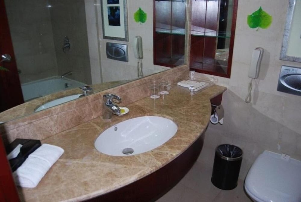 Guangye Jinjiang Hotel 26/27