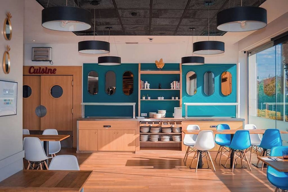 Travelodge BCN Cornella Fira 46/56