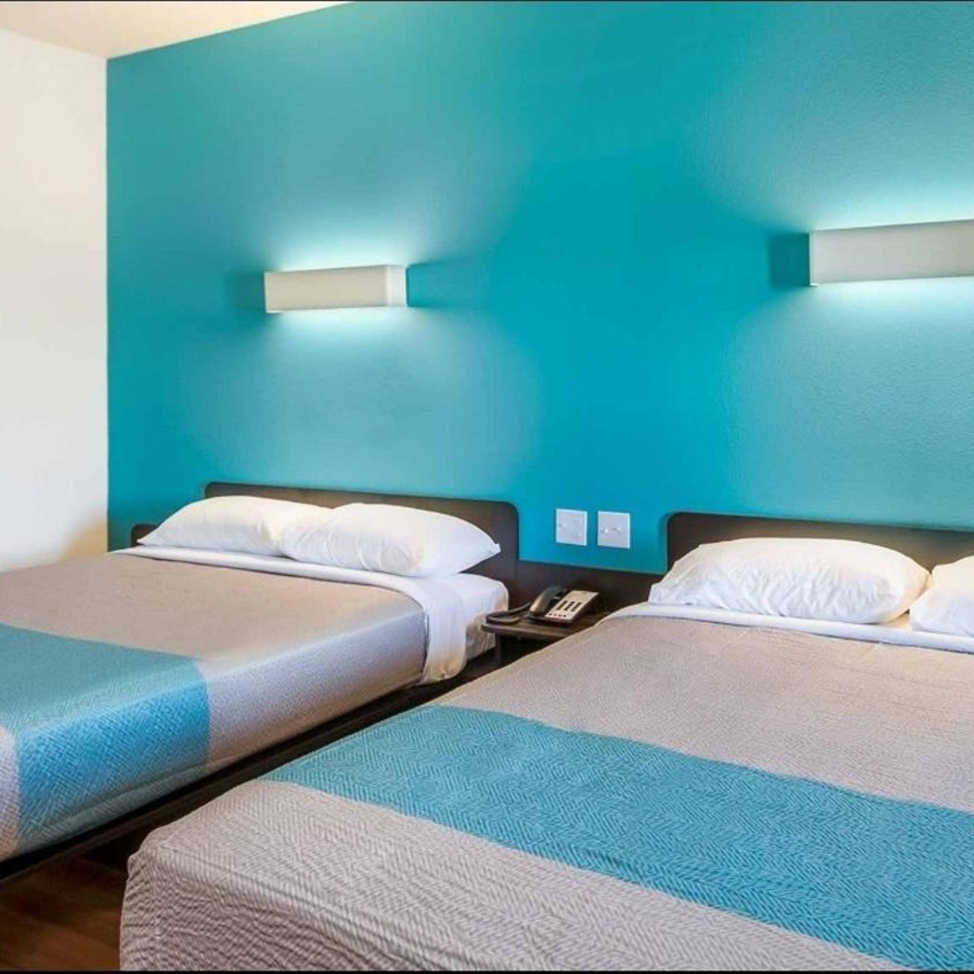 2 Queen Beds - Smoking, Micfridge، Motel6 Channelview, TX 4/10