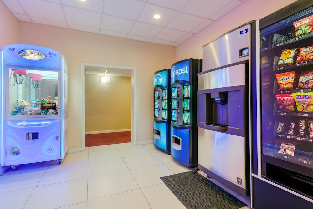 Best Western Plus Poconos Hotel 32/43
