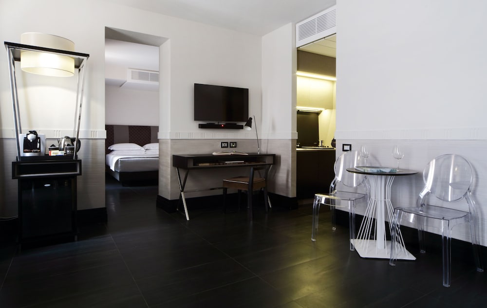 Unica Suite Rome 47/63