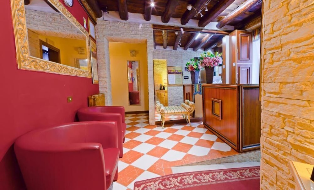 Hotel Henry 4/41