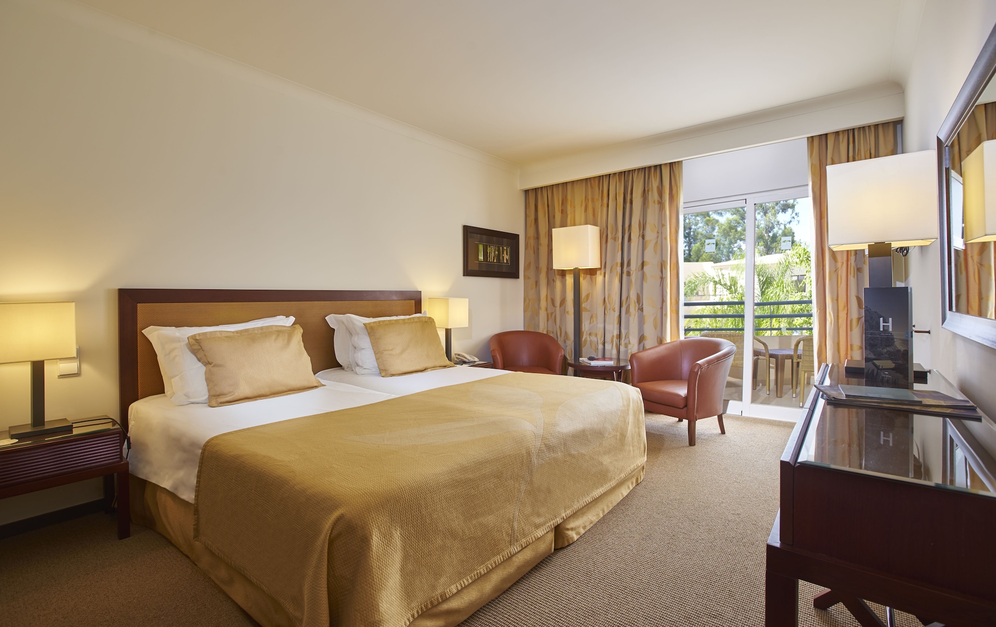 STANDARD, TWIN BEDS