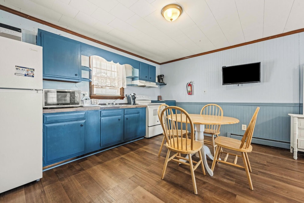 Oceanside Court By Kees Vacations 56/65