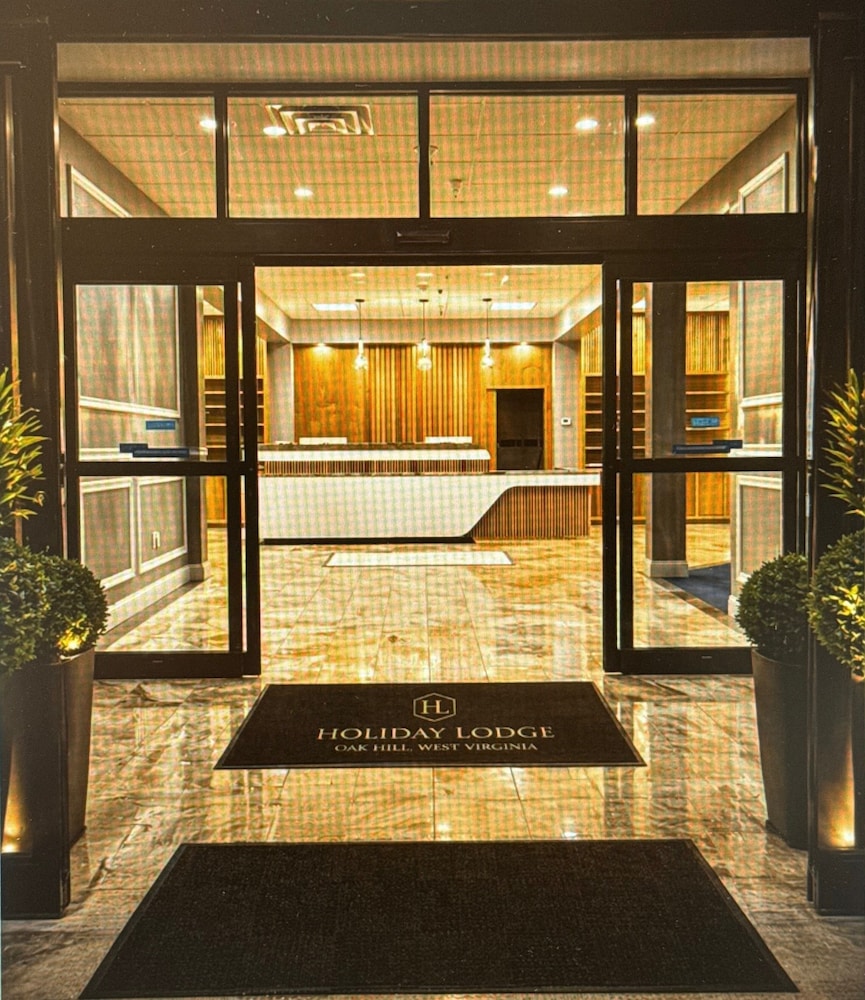 Holiday Lodge Hotel &amp; Conference Center 5/50