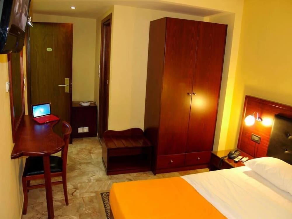 Hotel Filoxenia 8/21