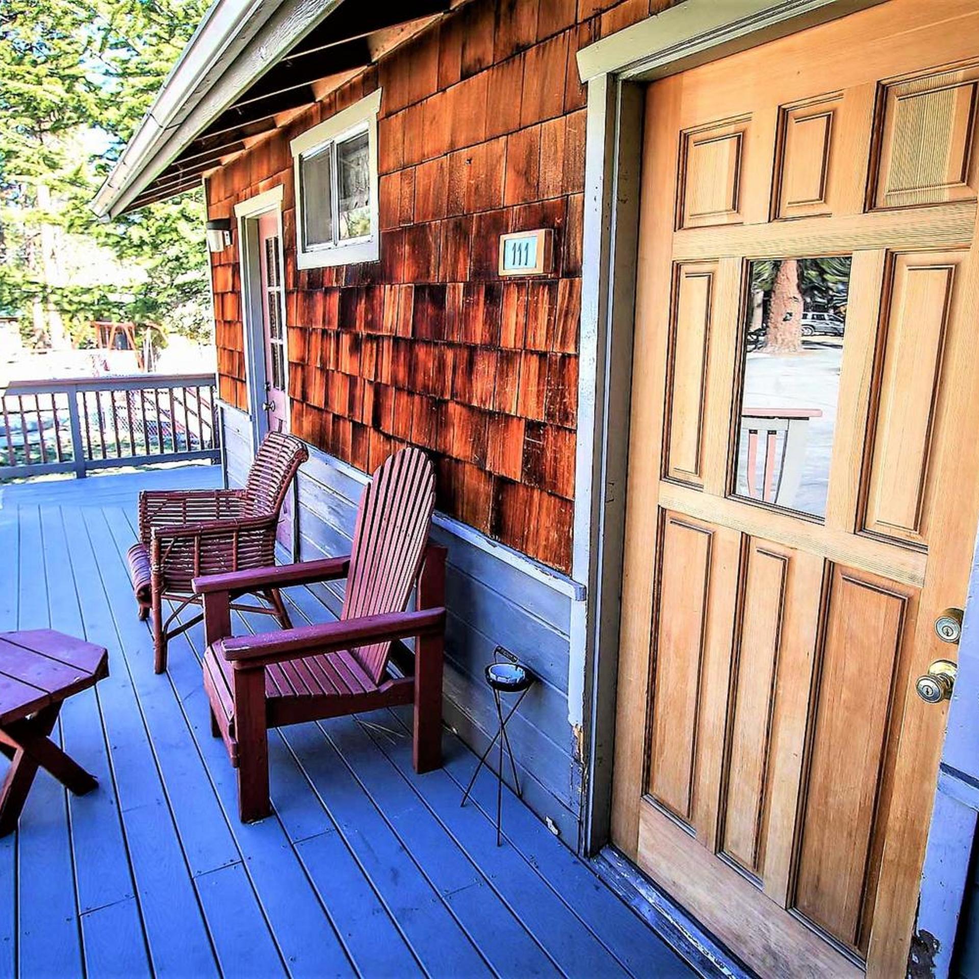 Twin Pines Family Cabin by Big Bear Vacations 1/28