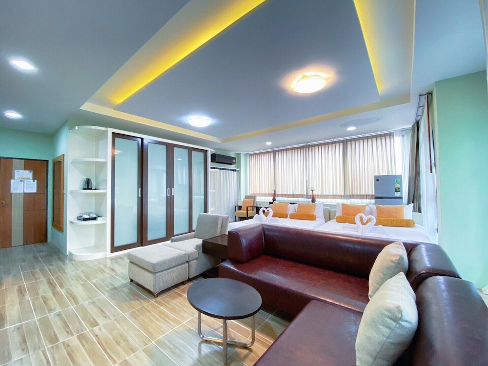 Daddy Dream Hotel and Residence 34/50