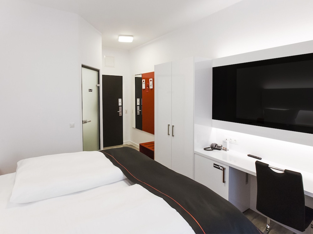 STANDARD, DOUBLE BED
