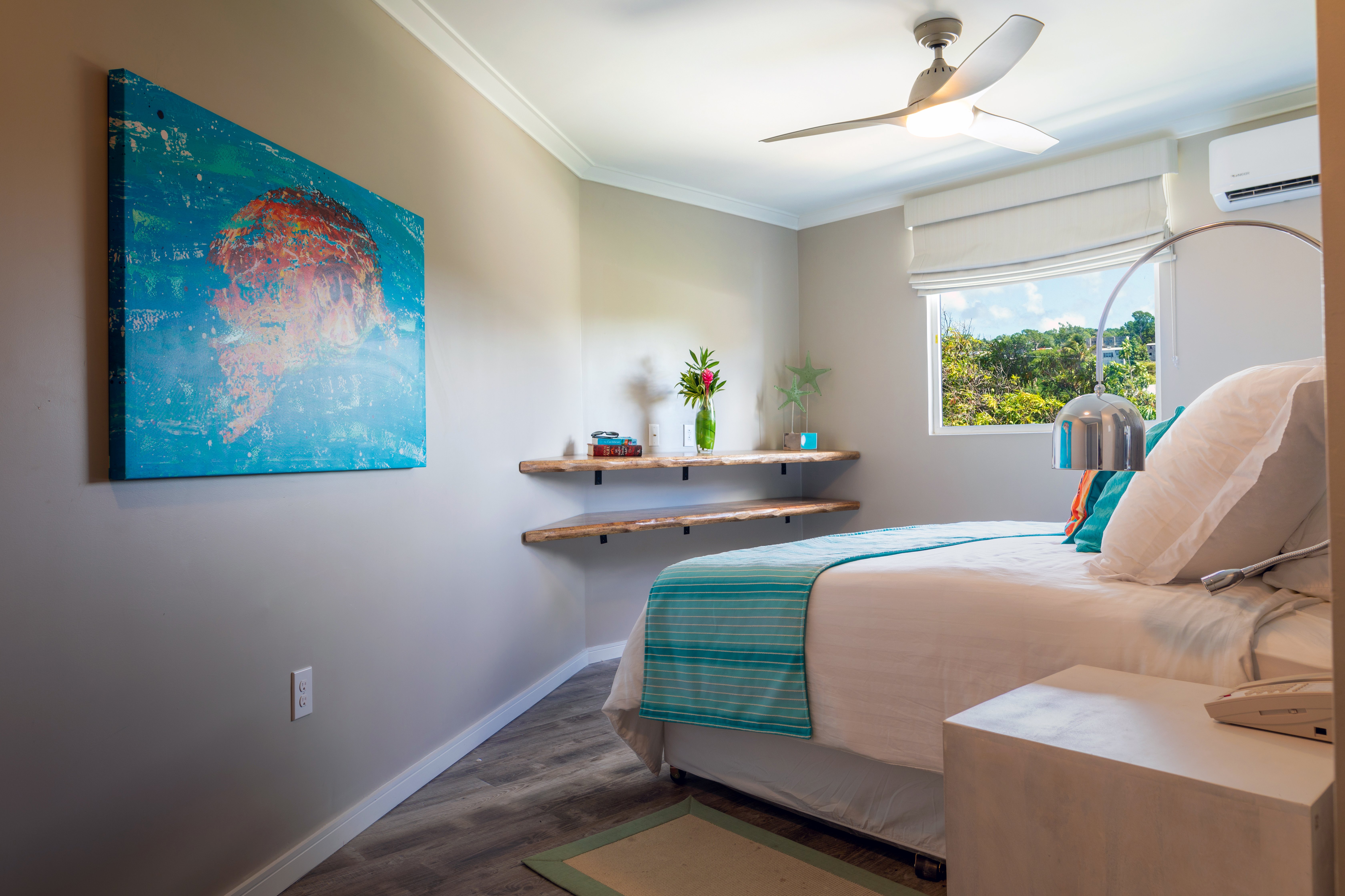 Sea Breeze Beach House 23/72